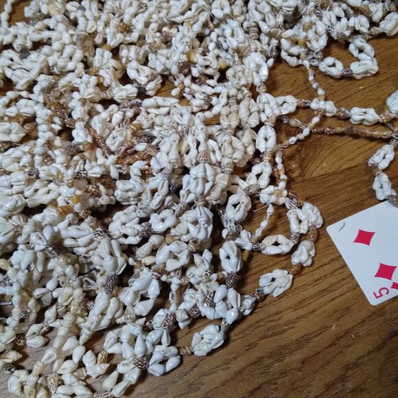 Lot Of Over 25 Shell Necklaces - Picture 5 of 8